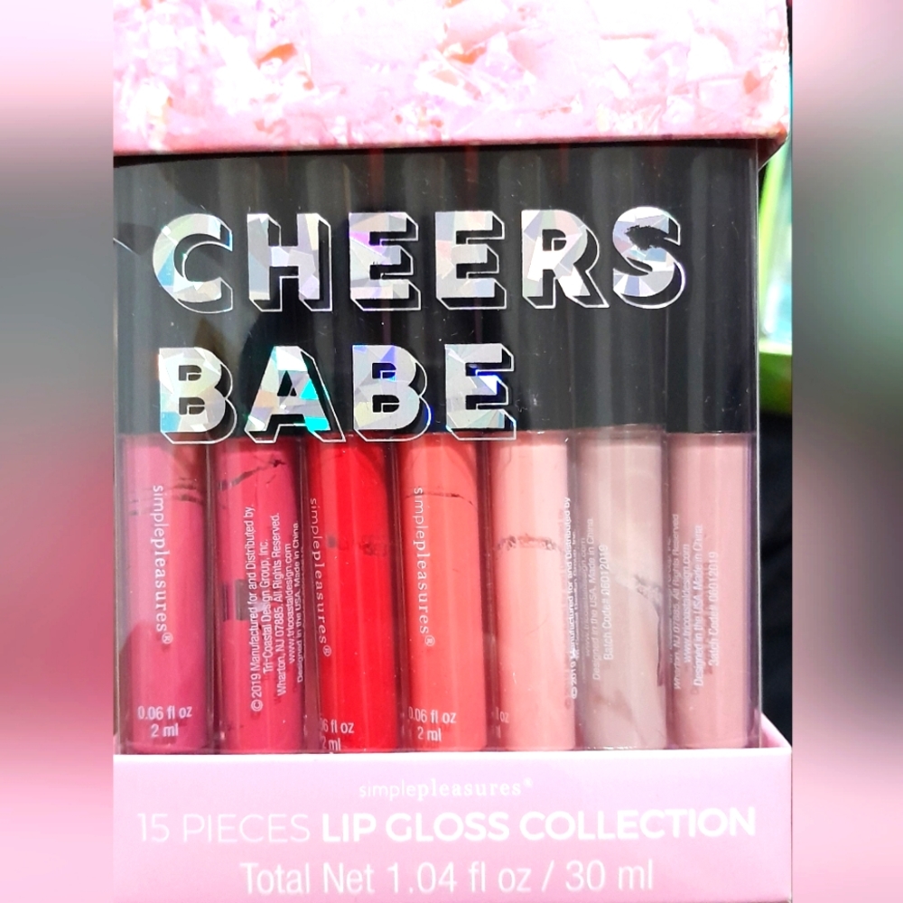 Cheers Babe 15 piece Lips gloss set